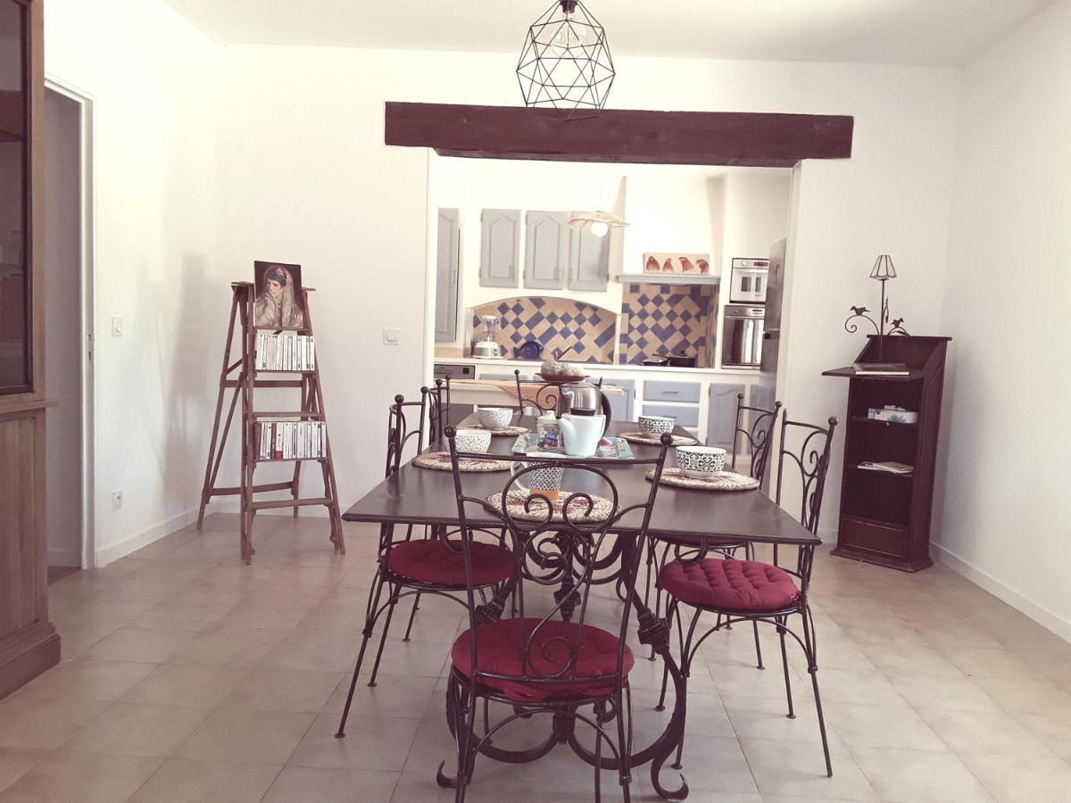 הוילה Travaillan La Bonbonne En Provence מראה חיצוני תמונה