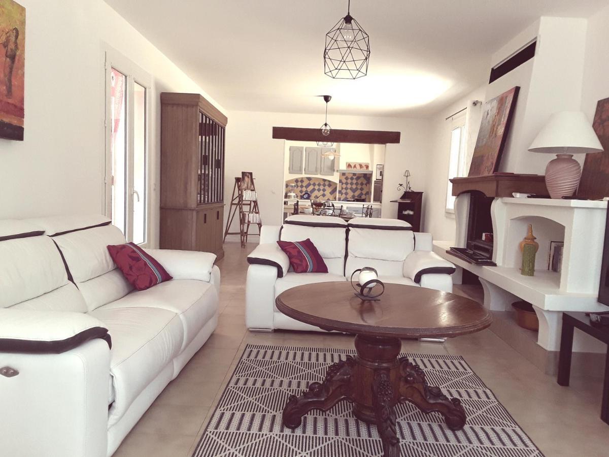 הוילה Travaillan La Bonbonne En Provence מראה חיצוני תמונה